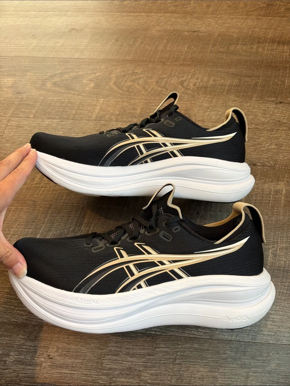 ASICS Gel-Nimbus 28 Running Shoes Men's 10XW EXTRA WIDE Black/Feather Grey READ